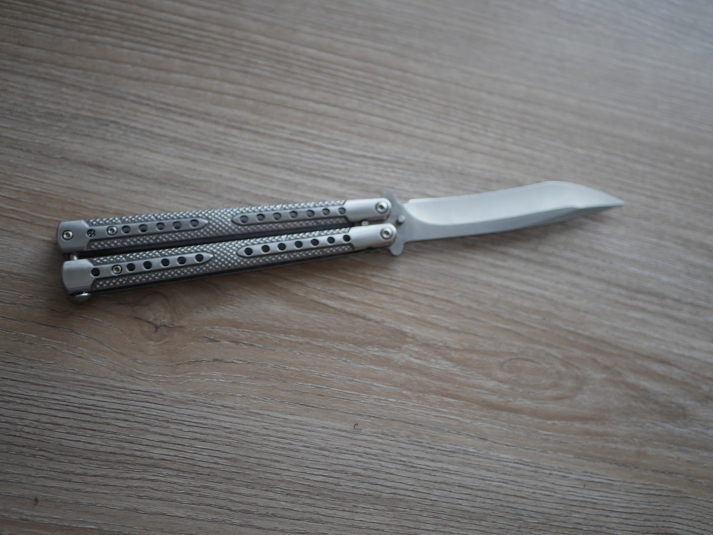Butterfly Knife 5" Blade, Sliver Pattern