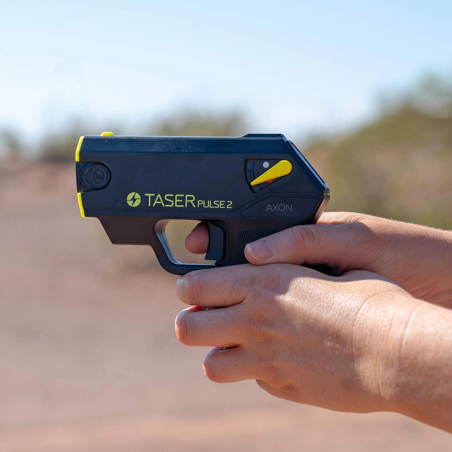 Taser - Pulse 2 - Stun Gun Taser Devise